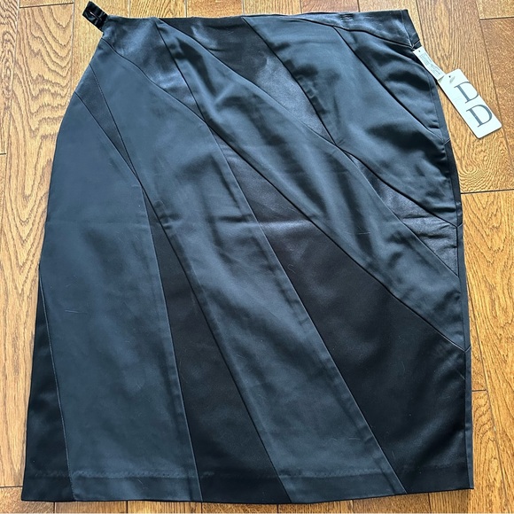 Pencil skirt - Picture 2 of 7